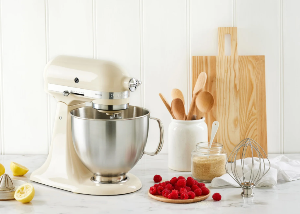 KitchenAid KSM-150 Artisan Stand Mixer, Almond Cream – Review